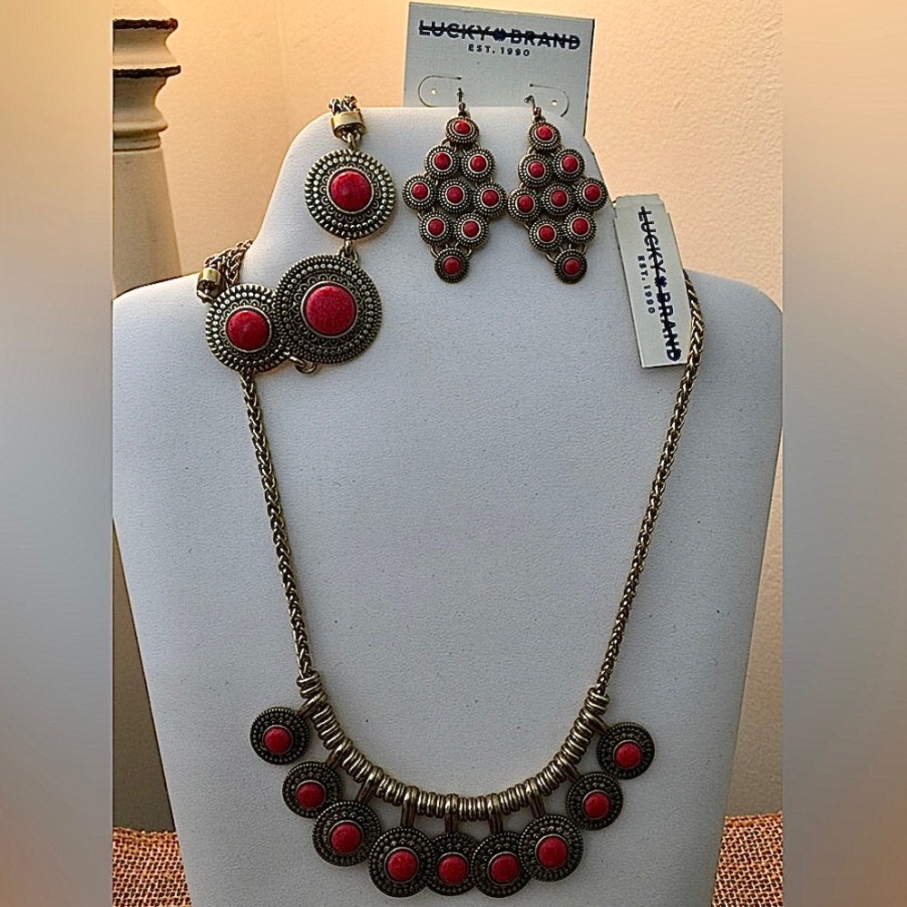 🛑 SOLD 🚨LUCKY BRAND 3 Pc Coral Gold Tone Necklace Bracelet Earrings Set $133 NWT - Picture 4 of 11